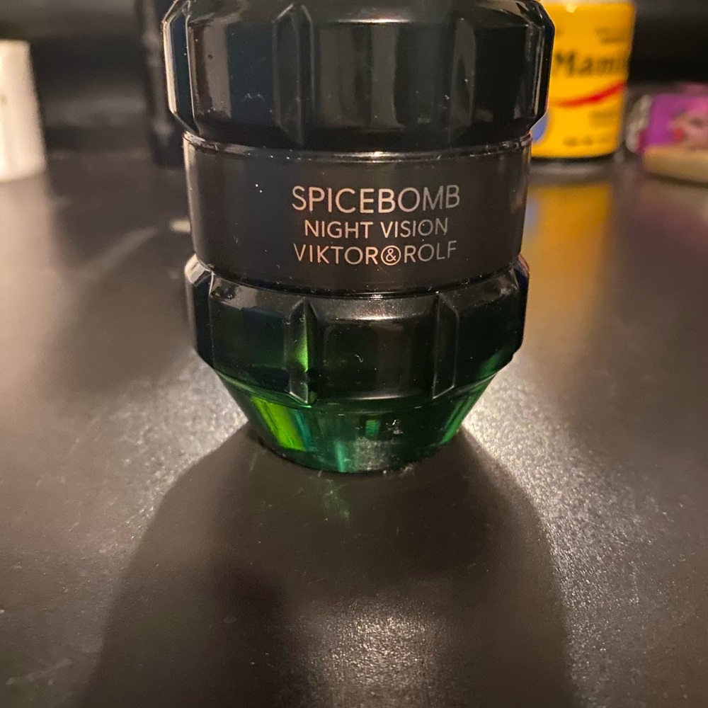 Night vision spice bomb cologne